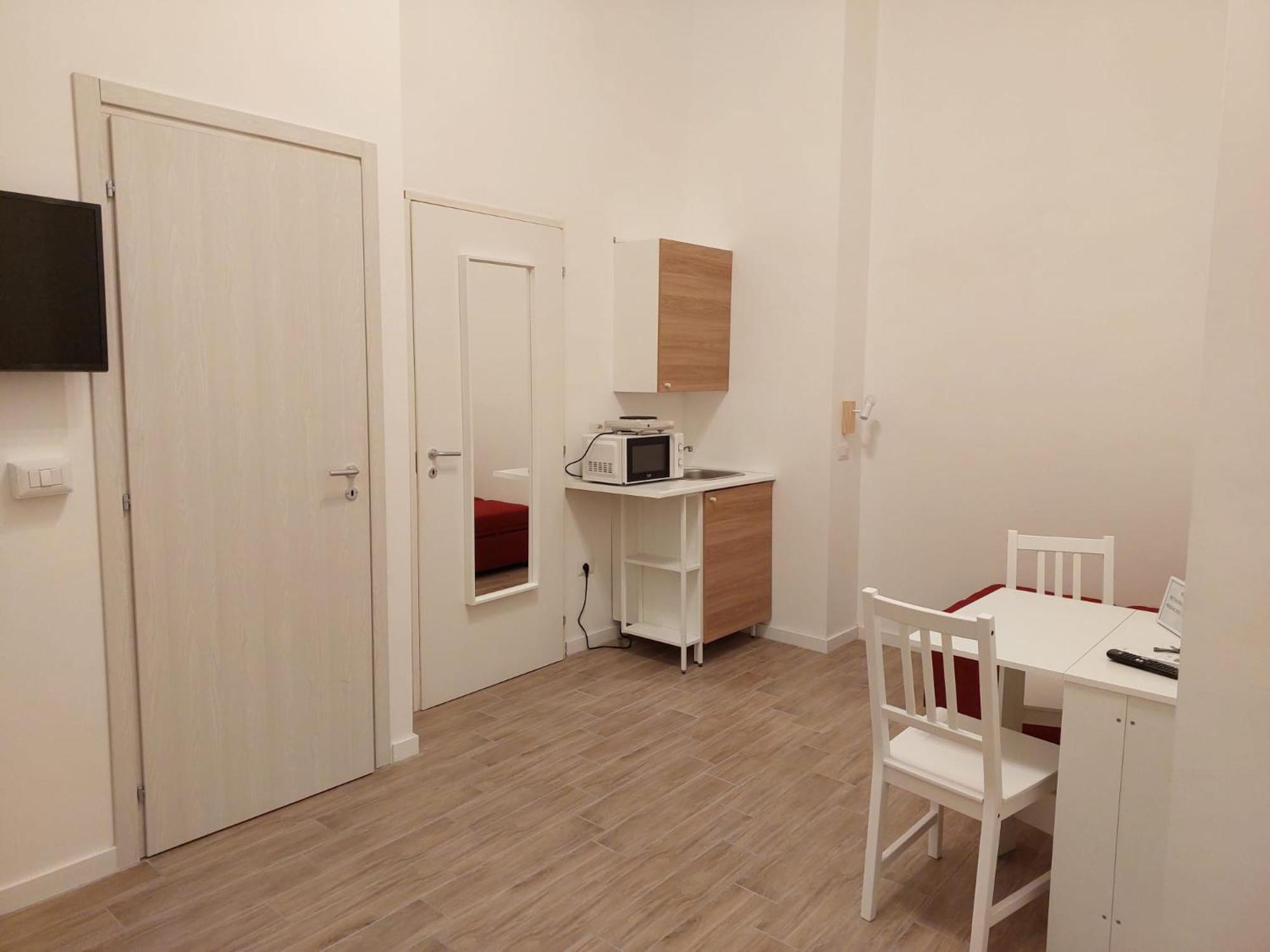 Residence E Appartamenti Bausan Наполи Екстериор снимка